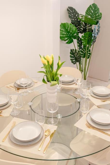 Isg Apartments O'Donnell 2-2-Free Parking Sevilla Eksteriør bilde